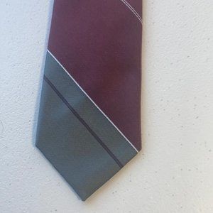 💜$5ifbundle3 Vintage 90s tie with stripes 10% silk